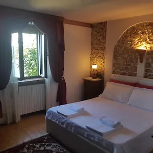 Bed & Breakfast Da Paolo Con Vista Di Garda, San Zeno di Montagna